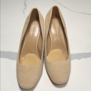 Nude suede Banana Republic block heels - size 7
